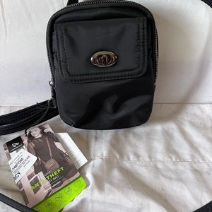 Travelon small crossbody bag
